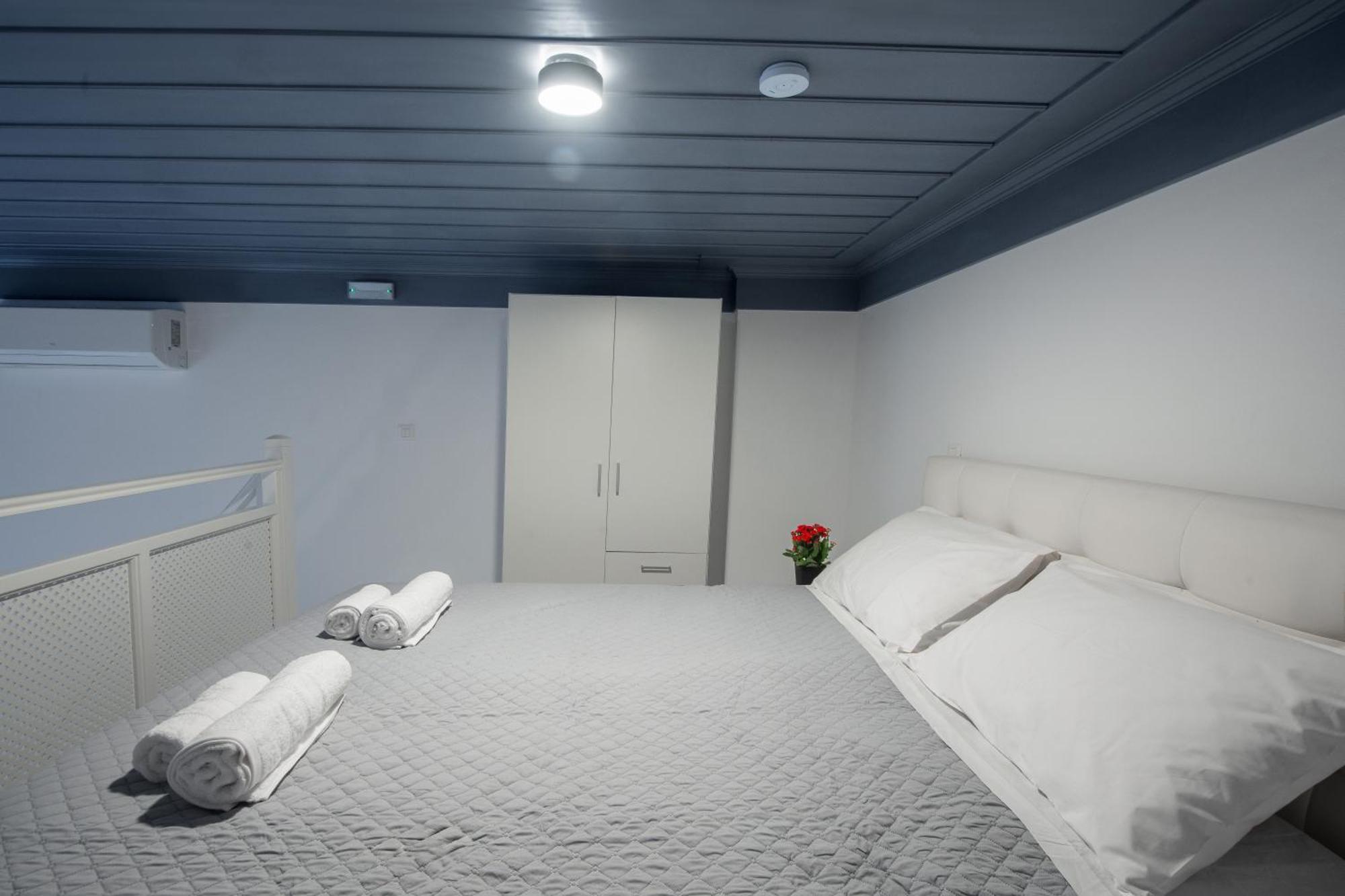 Porto Harani Seaside Apartments 锡米 外观 照片