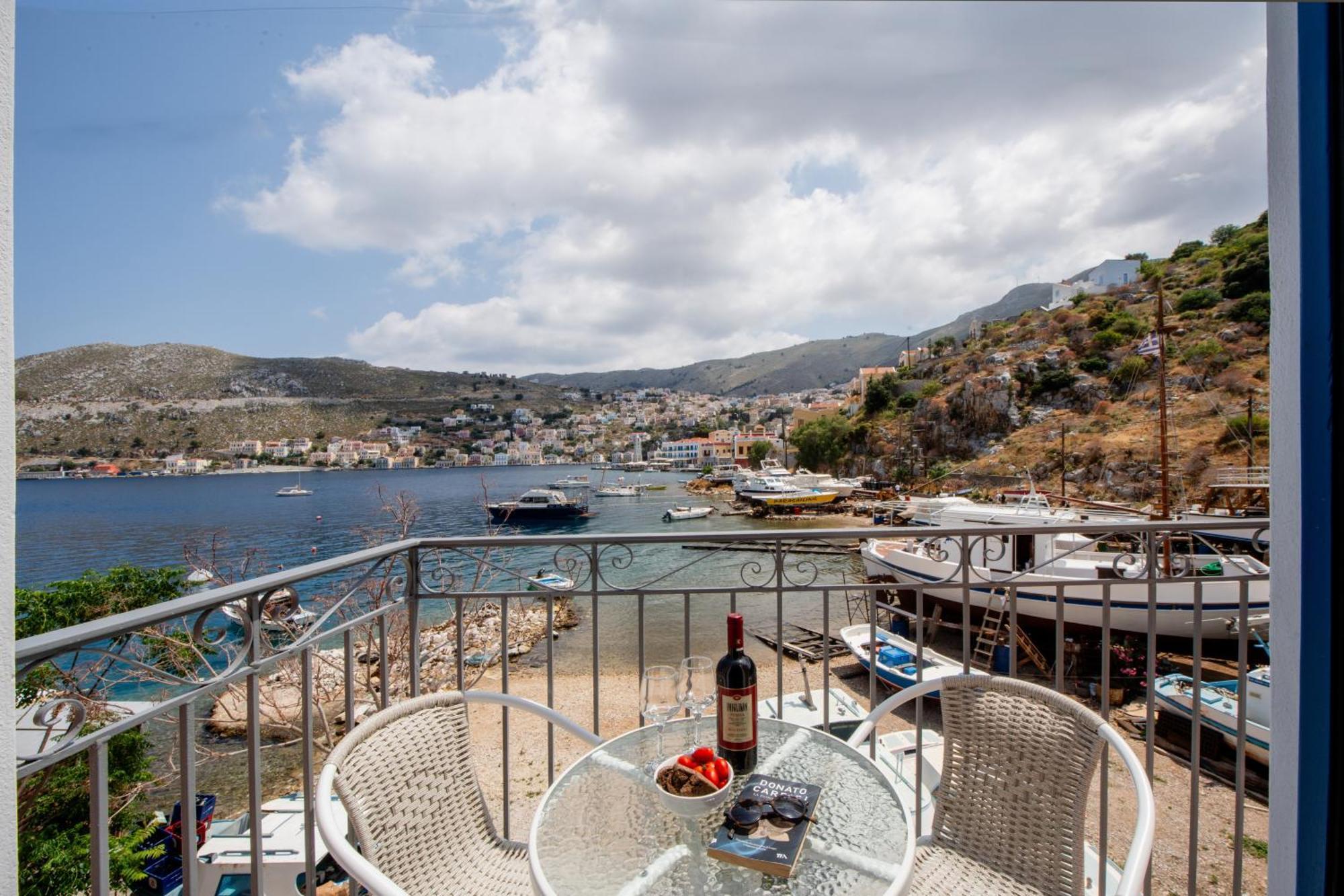 Porto Harani Seaside Apartments 锡米 外观 照片